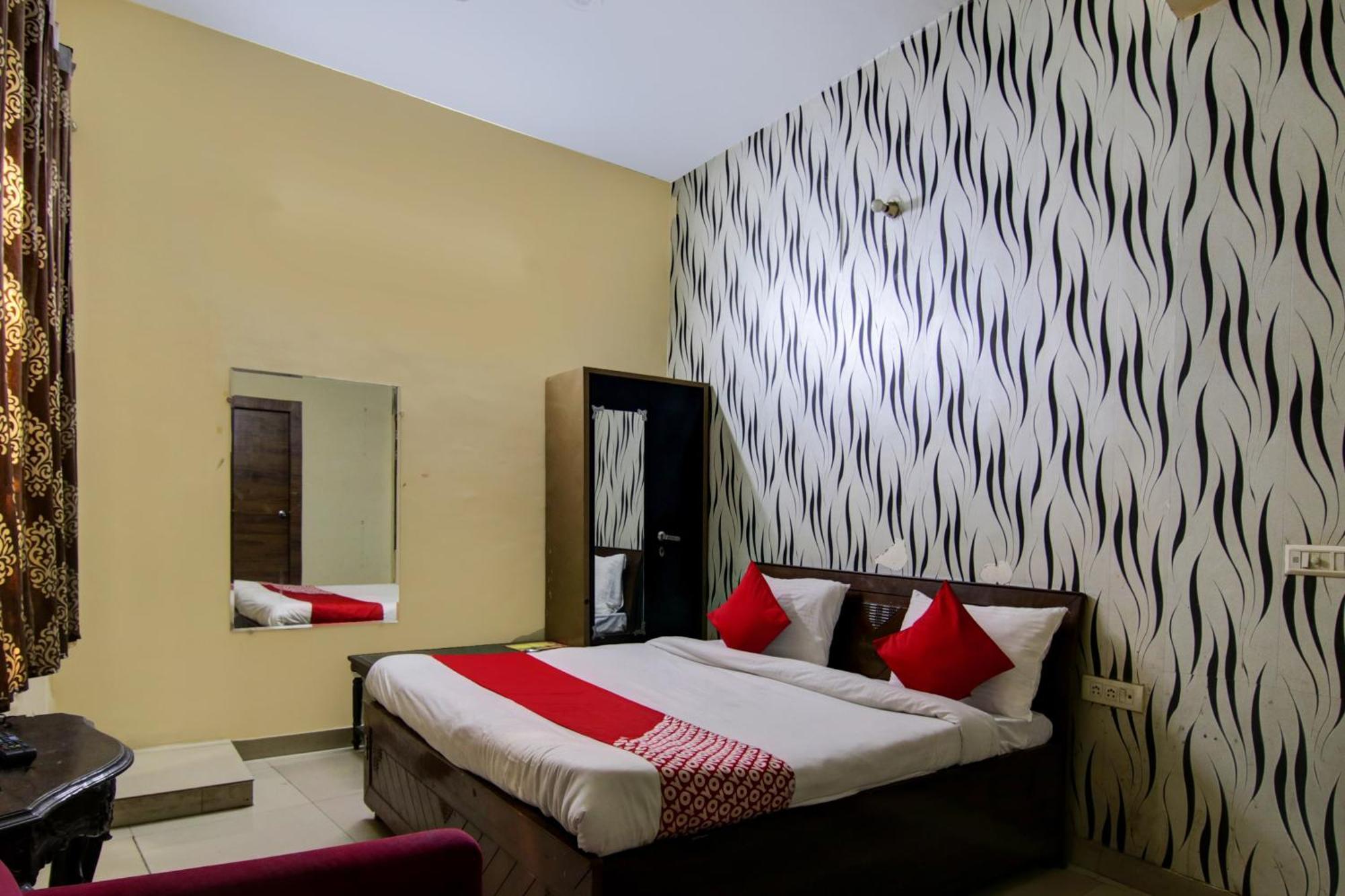 Hotel Yash House 뉴델리 외부 사진
