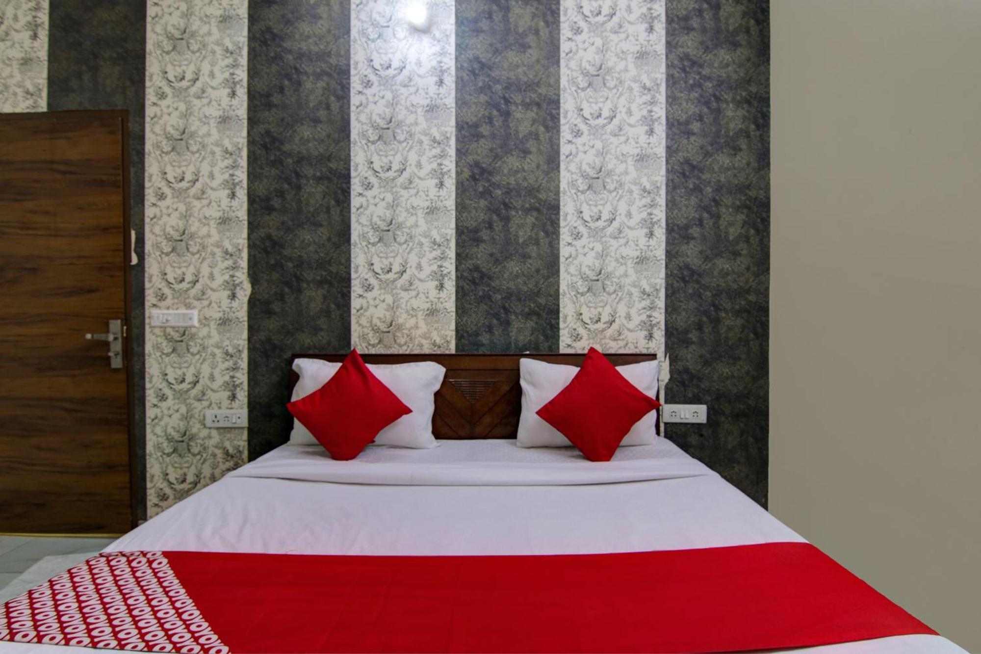 Hotel Yash House 뉴델리 외부 사진