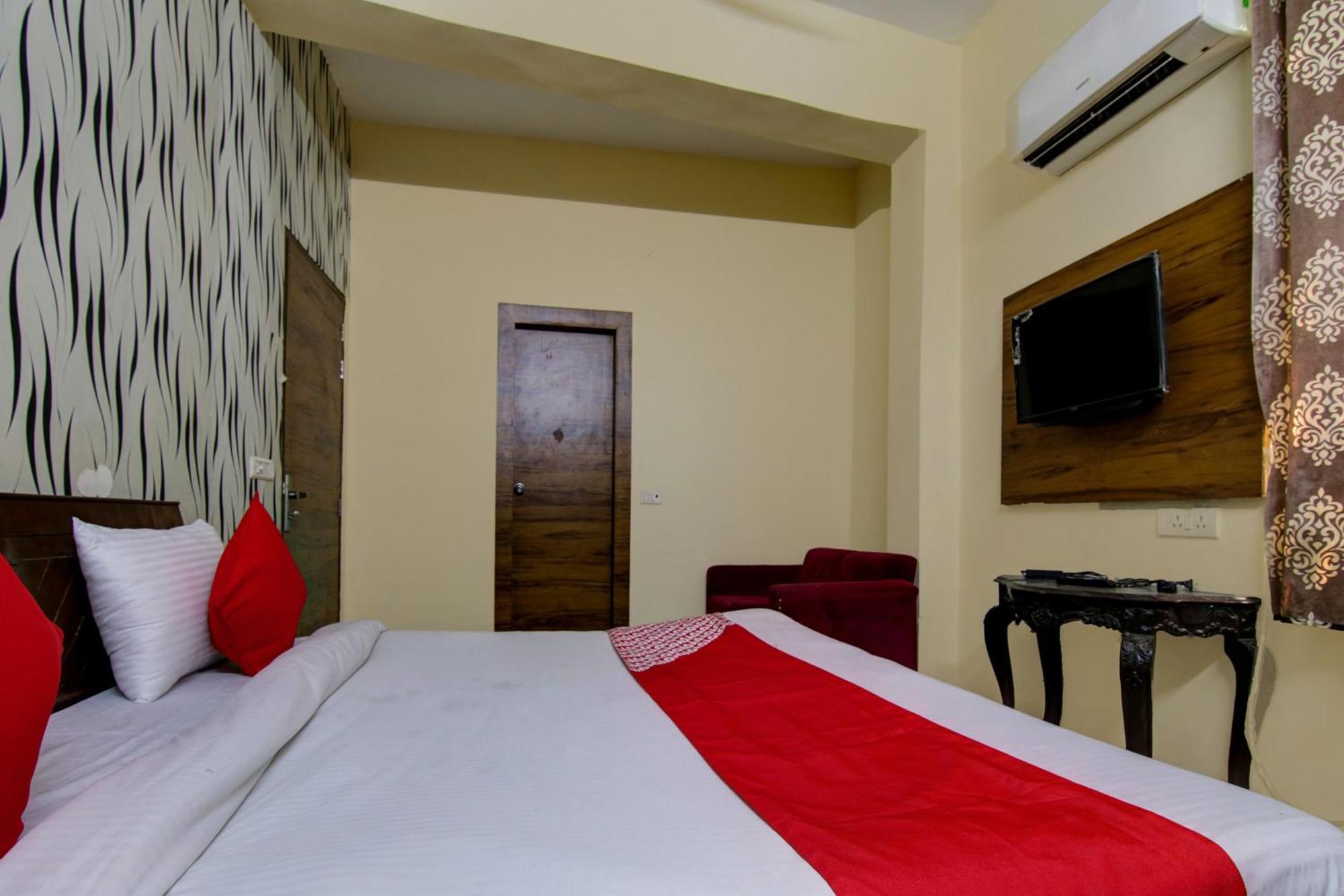 Hotel Yash House 뉴델리 외부 사진