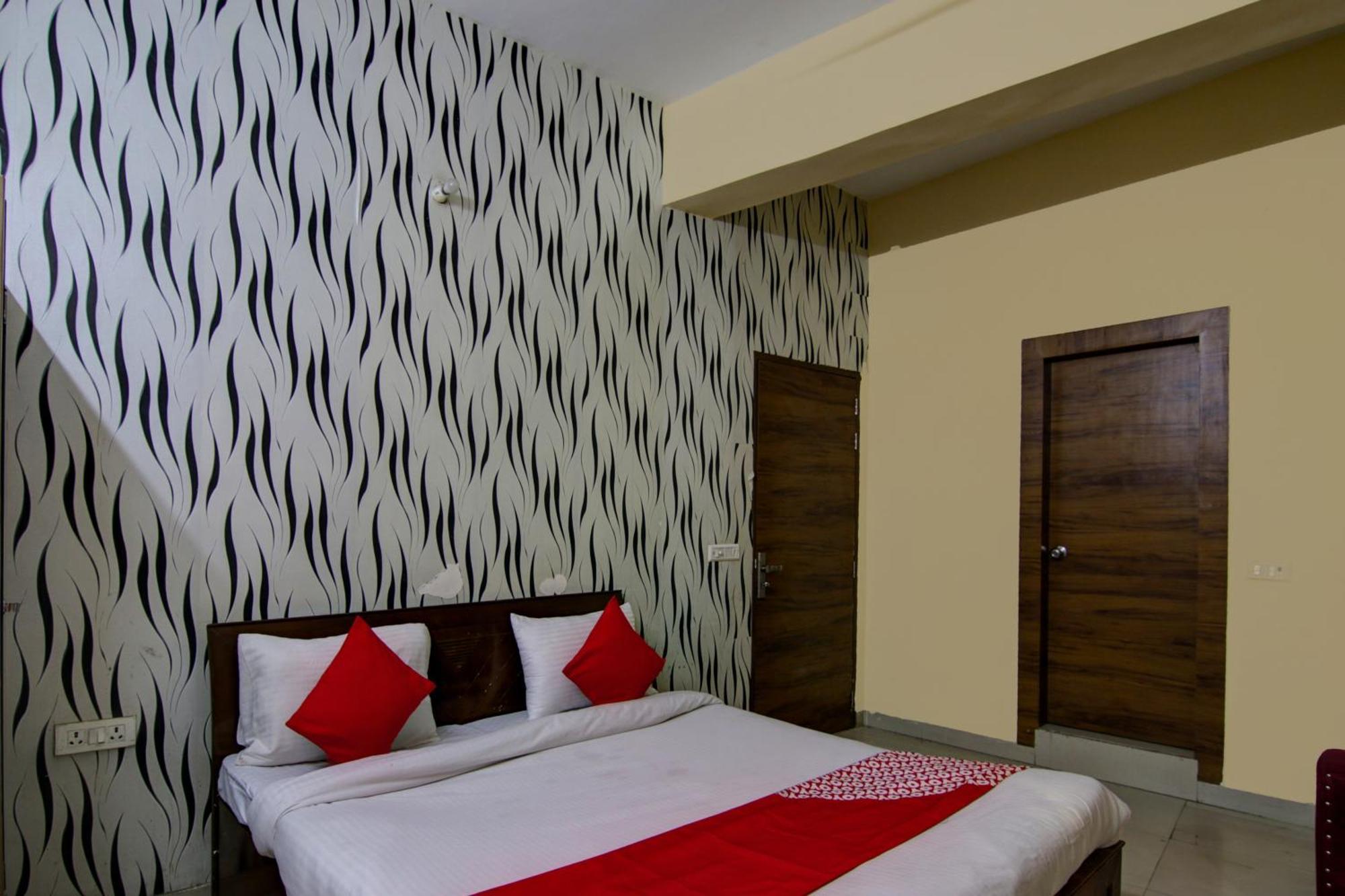 Hotel Yash House 뉴델리 외부 사진